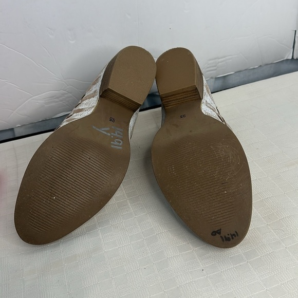 Diba True Very Berry Ankle Bootie size 9.5 - Picture 7 of 9